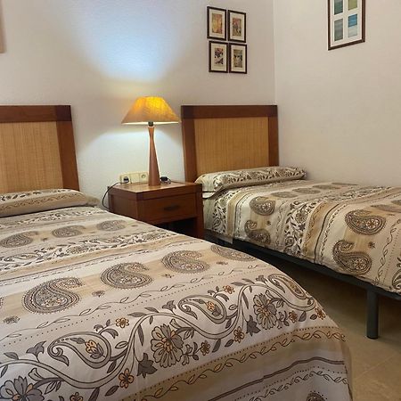 Marina Bay Playa Del Cristo Apartment Естепона Екстериор снимка