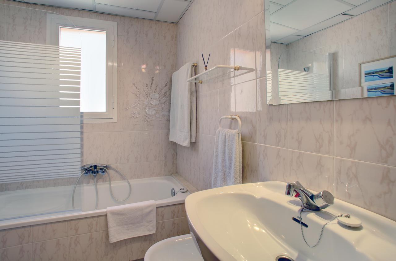 Marina Bay Playa Del Cristo Apartment Естепона Екстериор снимка